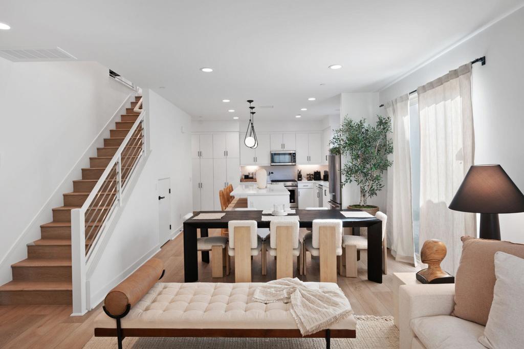 80378 Whisper Rock Way