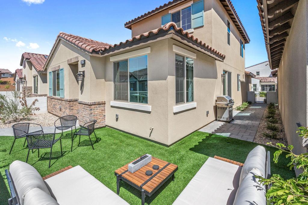 80378 Whisper Rock Way