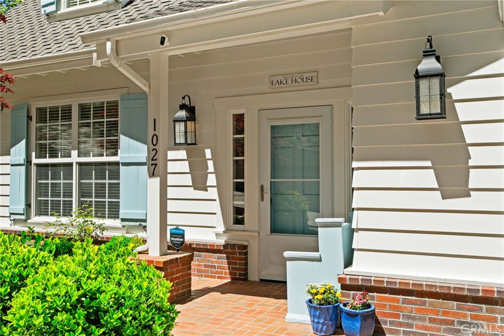 1027 Pintail Circle