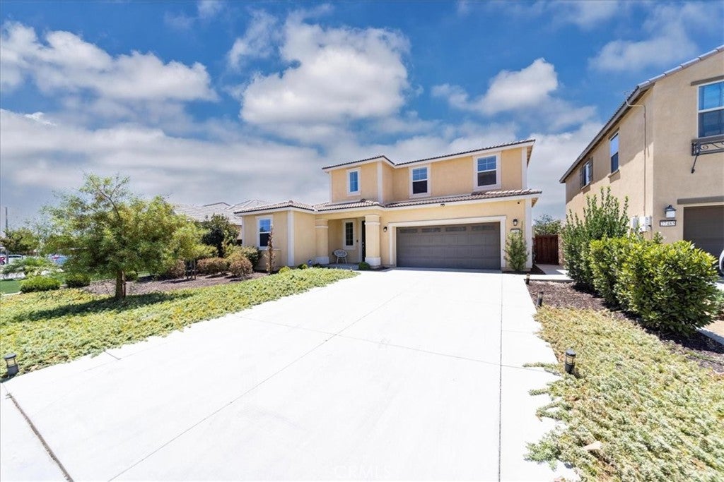 27497 Grand Teton Court