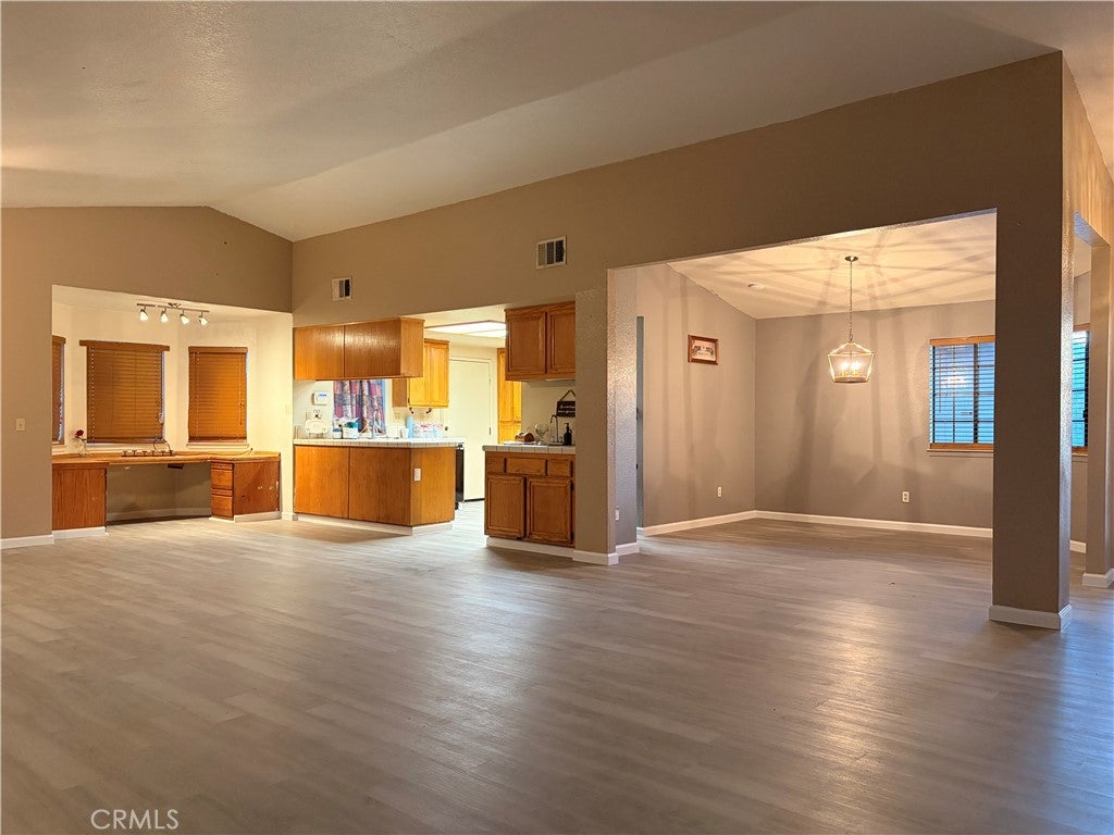 7183 Via Flores