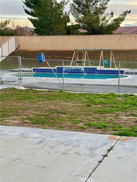 20592 Mockingbird Avenue Apple Valley CA 92308