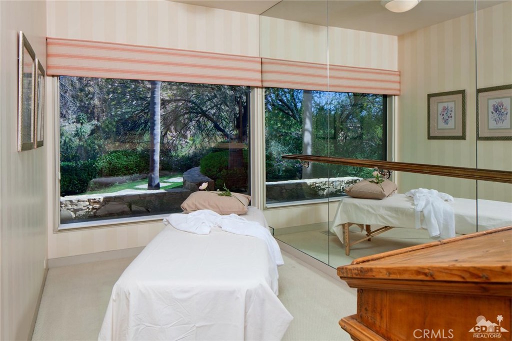 Vintage Country Club - Residential