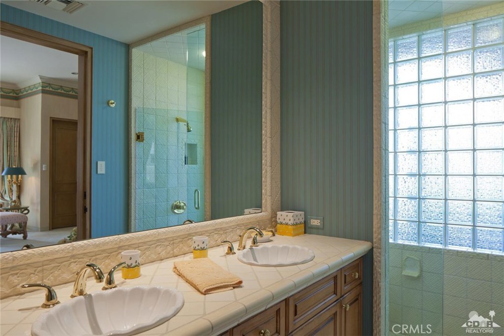 Vintage Country Club - Residential