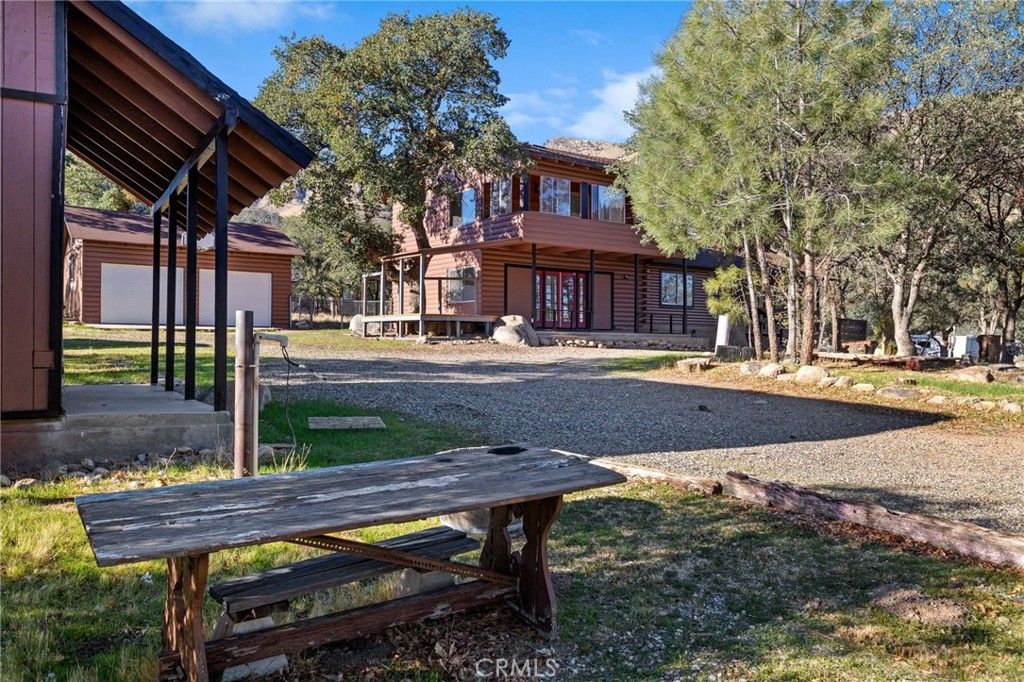 Photo of 3300 Cook Peak Road, Lake Isabella, CA 93240 (MLS # SR25266259)