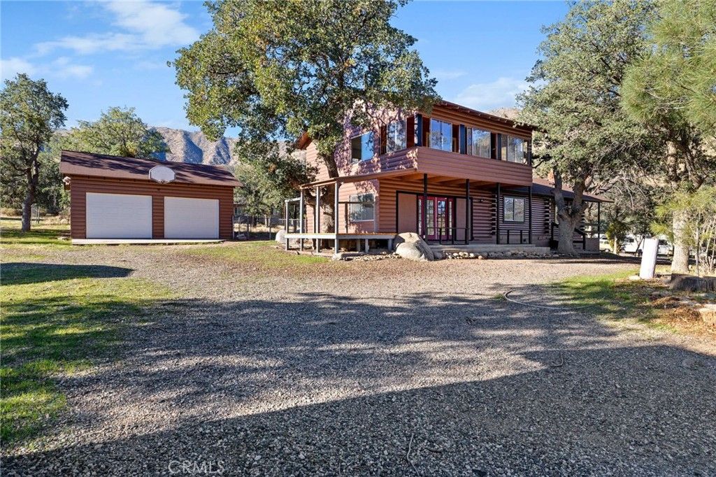 Photo of 3300 Cook Peak Road, Lake Isabella, CA 93240 (MLS # SR25266259)