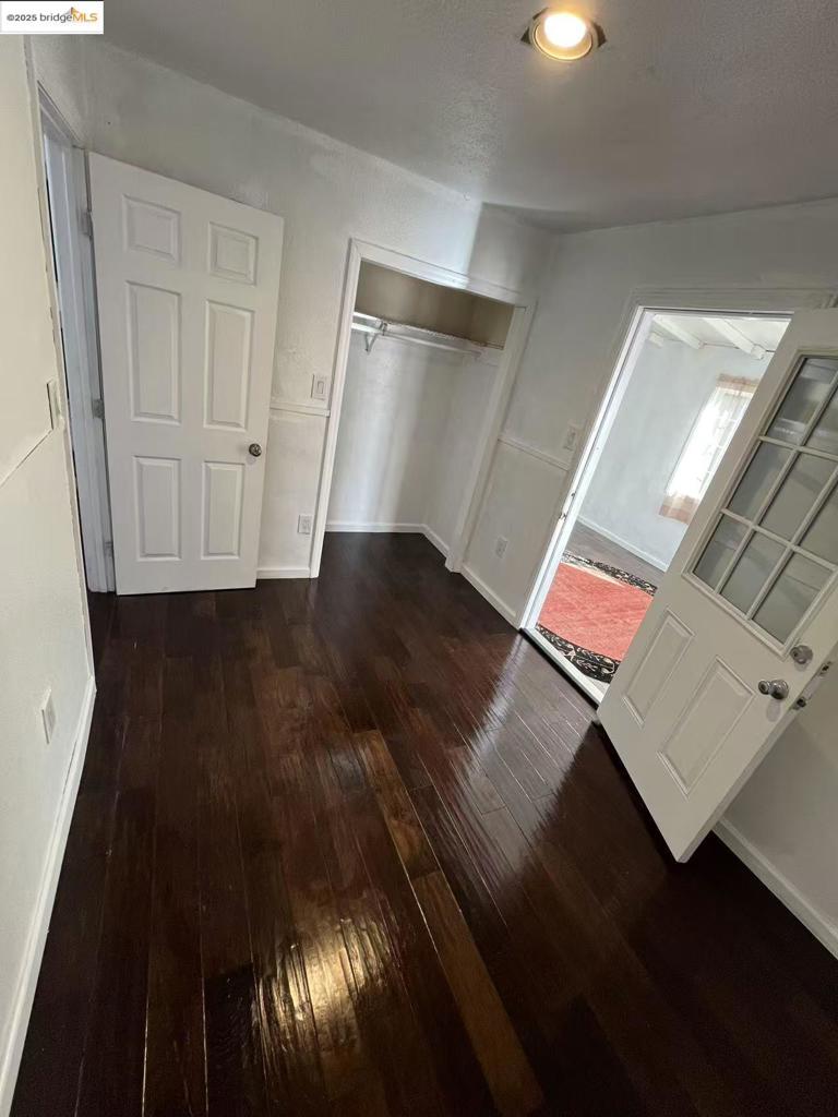 EAST OAKLAND - Residential Income