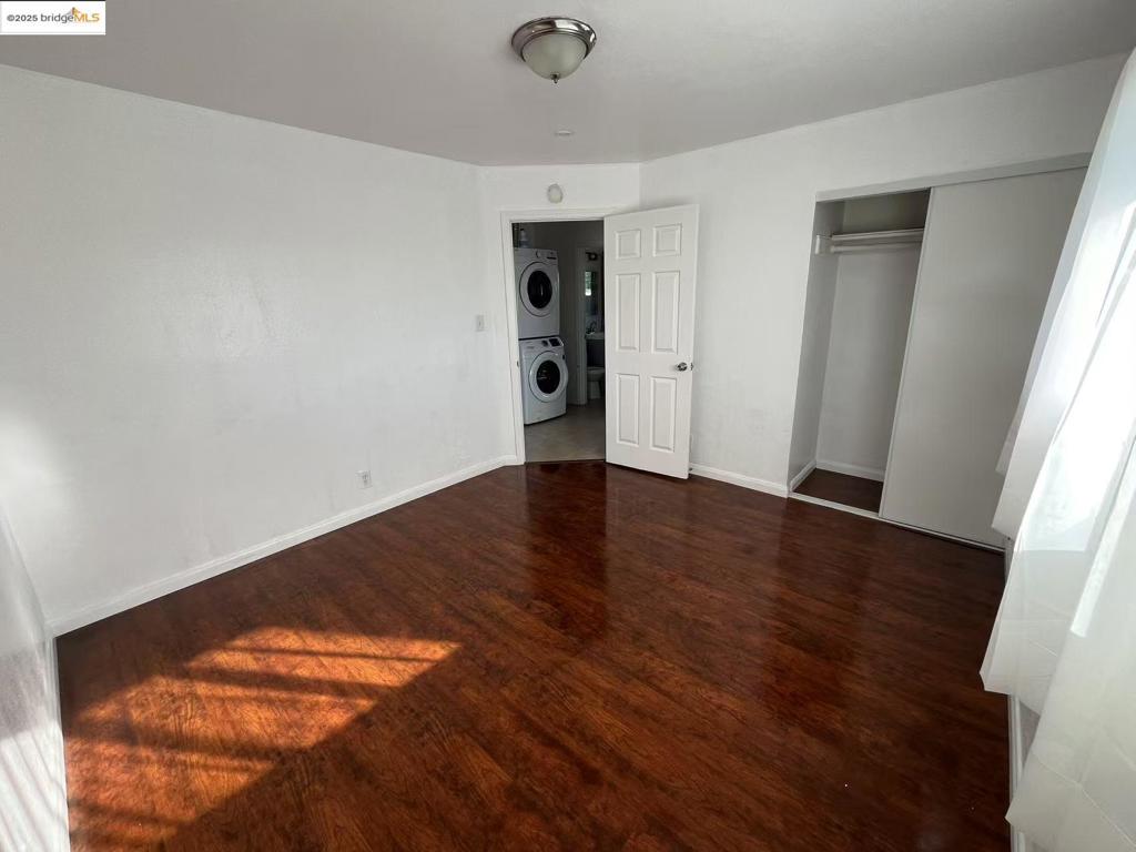 EAST OAKLAND - Residential Income