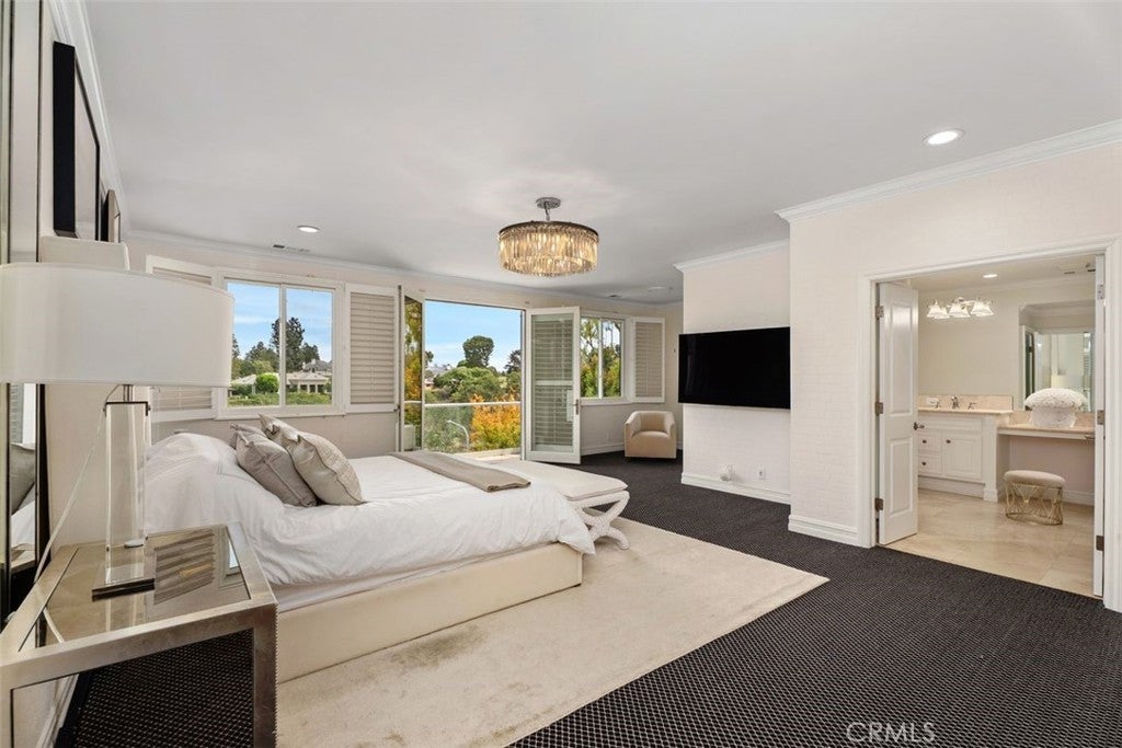 18 Rue Grand Vallee, Newport Beach CA 92660 - Photo 10