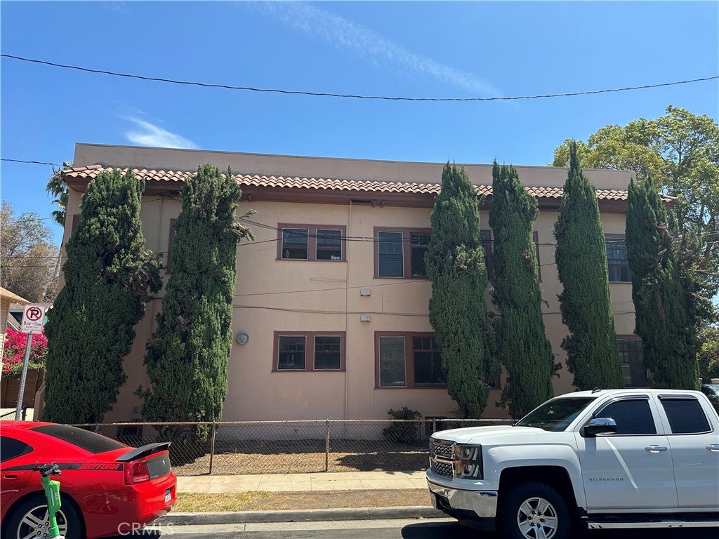 2134 Magnolia