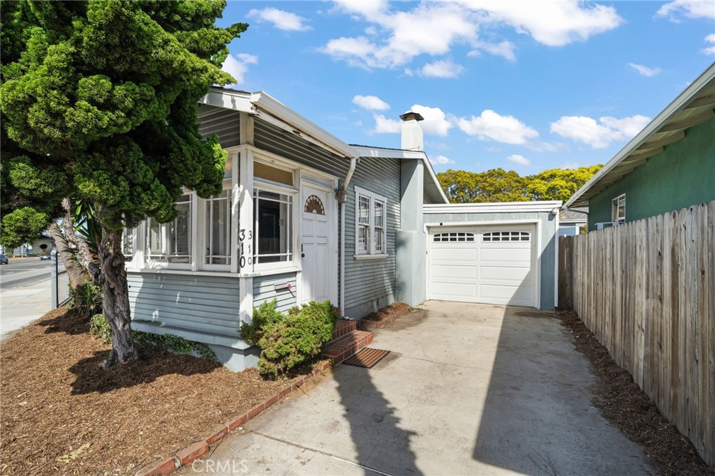 310 North Pacific Coast Highway