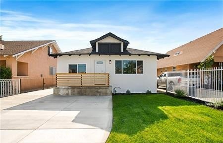 1646 E 41st Pl