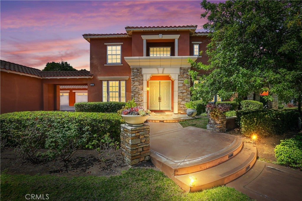 1055 Lowry Ranch