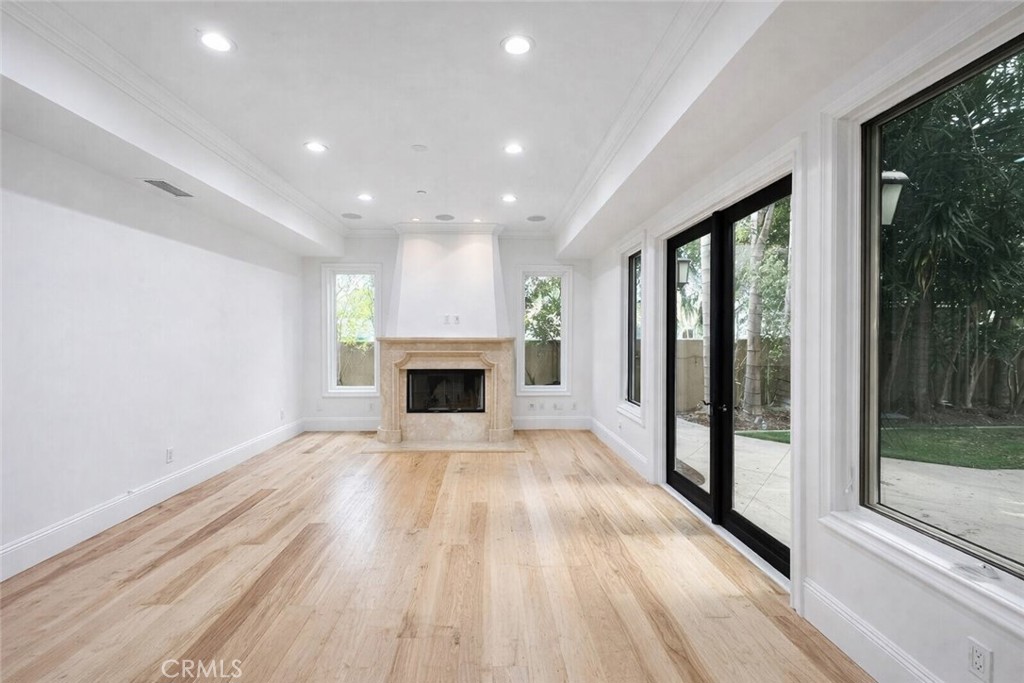 258 Santa Isabel Avenue