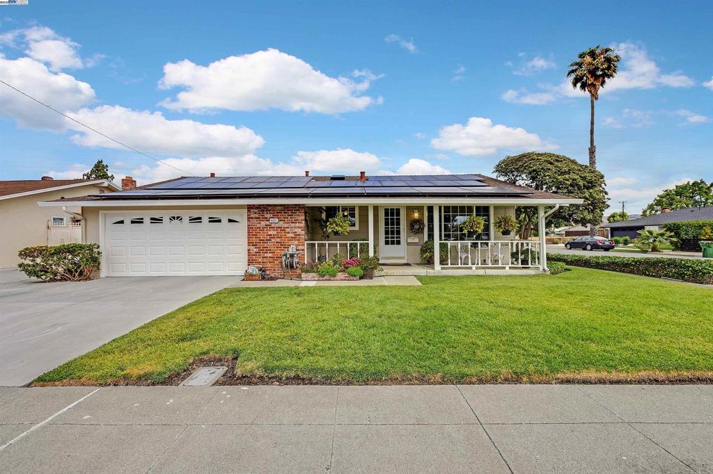 Expanded Morrison Meadows GEM! Luxury, spacious & with a separate driveway with parking pad for RV or truck! A rare find! 7 EXTRA FEATURES: 1. Expanded family rm-Vaulted ceiling, a wall of windows, custom built-ins, TV, CD, system & a full wet bar with refrigerator/sink. Step out to inviting patio. 2. Expanded Primary Suite- a serene retreat with spacious walk-in closet 3, Chef's Kitchen-Updated with custom cabinets, roll out drawers, pantry 4. Private Gated Driveway-Full RV pad & hook-ups for electric, water & sewer. No RV? Park you cars, trucks or use to enjoy parties! (entrance off Robin) 5. No rear neighbors 6. Owned solar - to help with electric usuage 7.Prime location-close to Silicon Valley, 690.880, parks, BART & shopping
