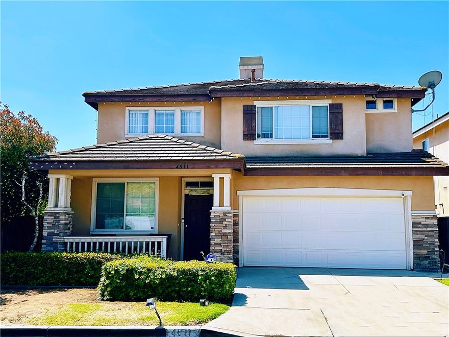 Welcome to this beautifully maintained detached PUD home located in a quiet and desirable neighborhood of Temple City. Built in 2000, this spacious residence offers 4 bedrooms and 3 full bathrooms, with 2,081 square feet of well-designed living space and abundant natural light throughout.
The main floor features a formal living room and a separate family room with a cozy fireplace, creating ideal spaces for entertaining and everyday relaxation. The open-concept kitchen includes granite countertops, solid wood cabinetry, and built-in appliances, and flows seamlessly into the adjacent dining area.
A bedroom and full bathroom on the first floor make this home perfect for guests or multi-generational living, providing comfort and accessibility for elderly family members.
Upstairs, the primary suite includes a walk-in closet and a luxurious en-suite bath with a Jacuzzi tub. A versatile loft area on the second floor is ideal for a home office, study space, or a relaxing retreat.
Conveniently located near schools, local parks, restaurants, and shopping centers, this home offers the perfect balance of comfort, function, and location.
Don’t miss this incredible opportunity to own a move-in ready home in one of Temple City’s most sought-after neighborhoods!