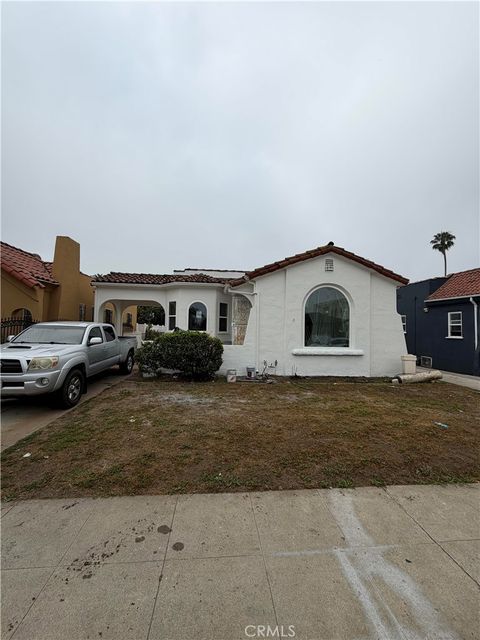 Photo of 1112 W 64th Street, Los Angeles, CA 90044 (MLS # OC26069905)