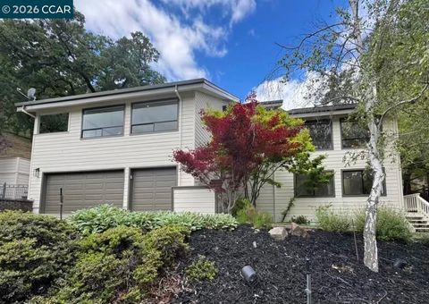 Photo of 58 Saddle Rd. Rd, Walnut Creek, CA 94595 (MLS # 41130786)