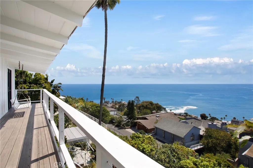 Laguna Beach, California 92651, United States, 2 Bedrooms Bedrooms, ,2 BathroomsBathrooms,Residential,Active,187797