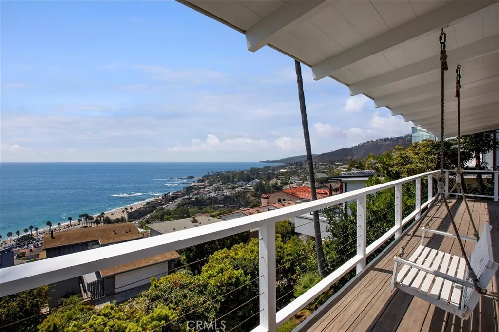Laguna Beach, California 92651, United States, 2 Bedrooms Bedrooms, ,2 BathroomsBathrooms,Residential,Active,187797