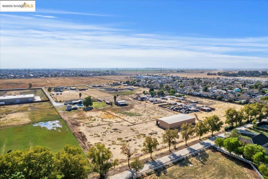 BRENTWOOD - Residential