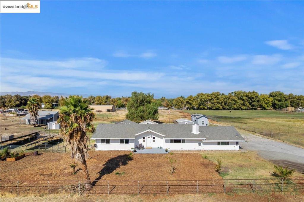 BRENTWOOD - Residential