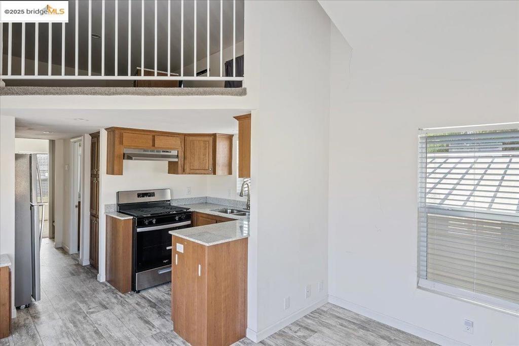 BRENTWOOD - Residential