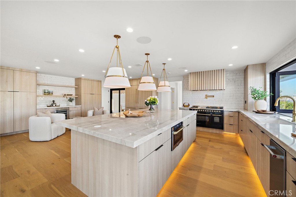 Humboldt Island (HHUM) - Residential