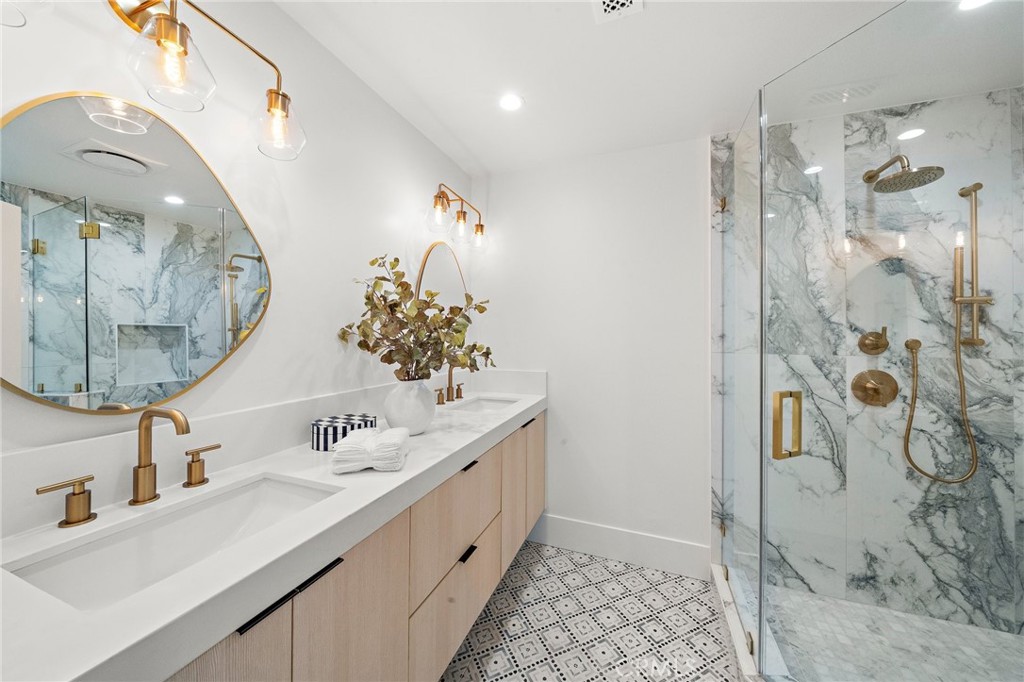 Humboldt Island (HHUM) - Residential