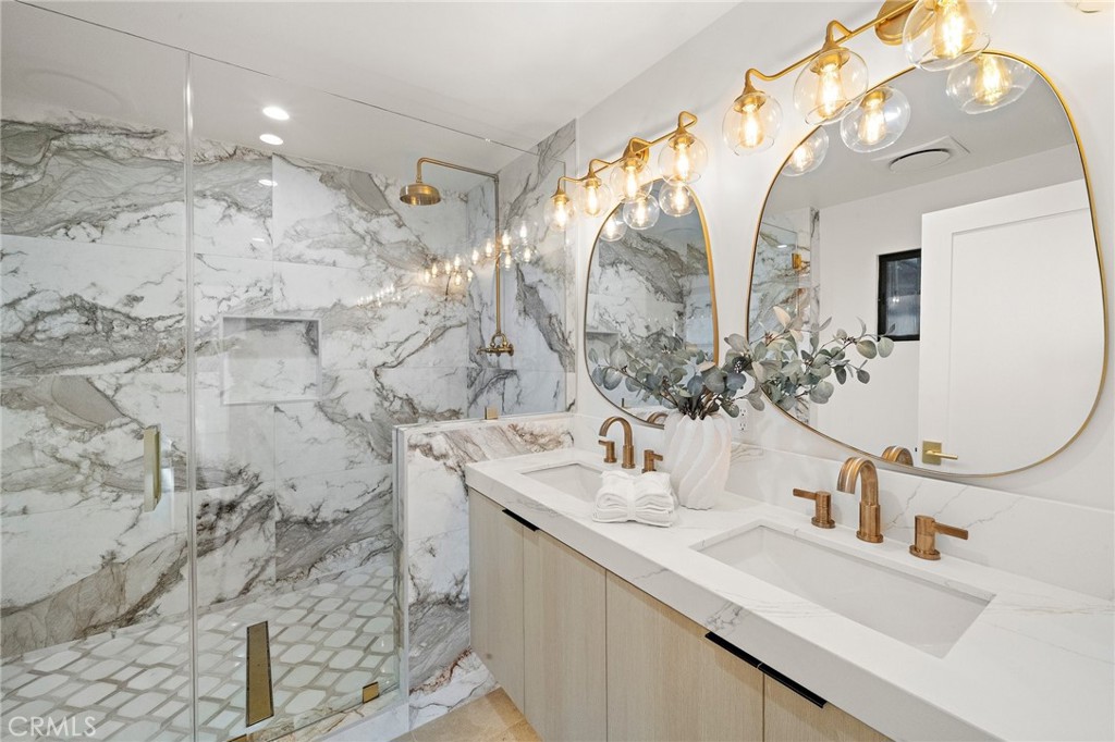 Humboldt Island (HHUM) - Residential