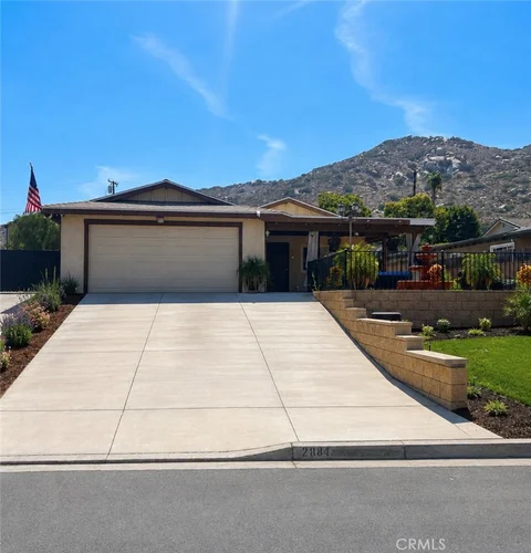MLS: SW26127490