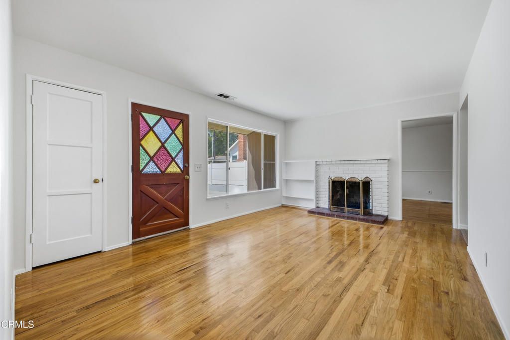 Photo of 1634 Orange Tree Lane, La Canada Flintridge, CA 91011 (MLS # P1-26615)