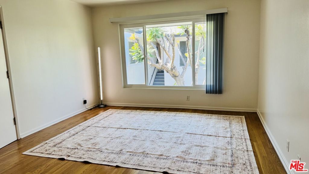 Photo of 912 6th Street #8, Santa Monica, CA 90403 (MLS # 25612315)