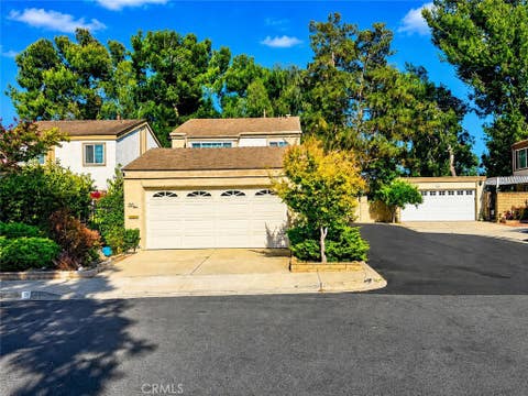 Photo of 71 Willow Tree LN, Irvine, CA 92612 (MLS # OC26150420)