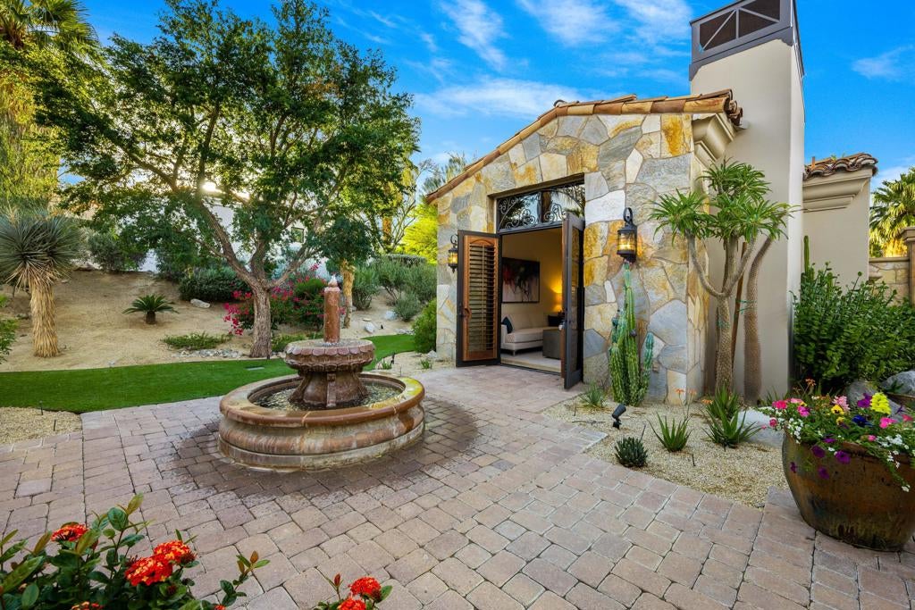 936 Andreas Canyon Drive