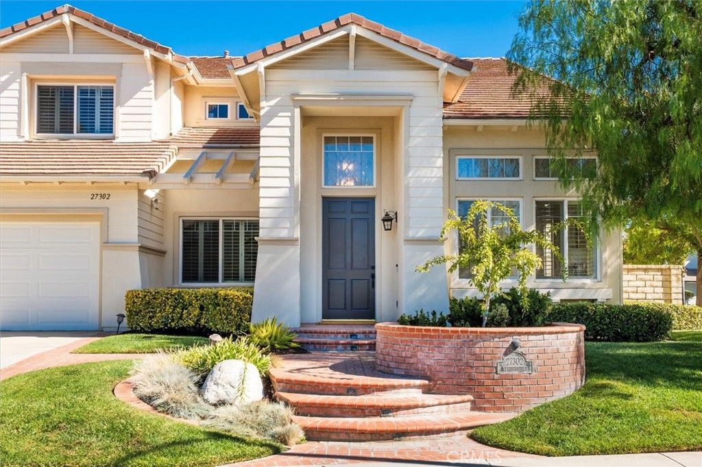 Photo of 27302 Weathersfield Dr, Valencia, CA 91354 (MLS # SR25249371)