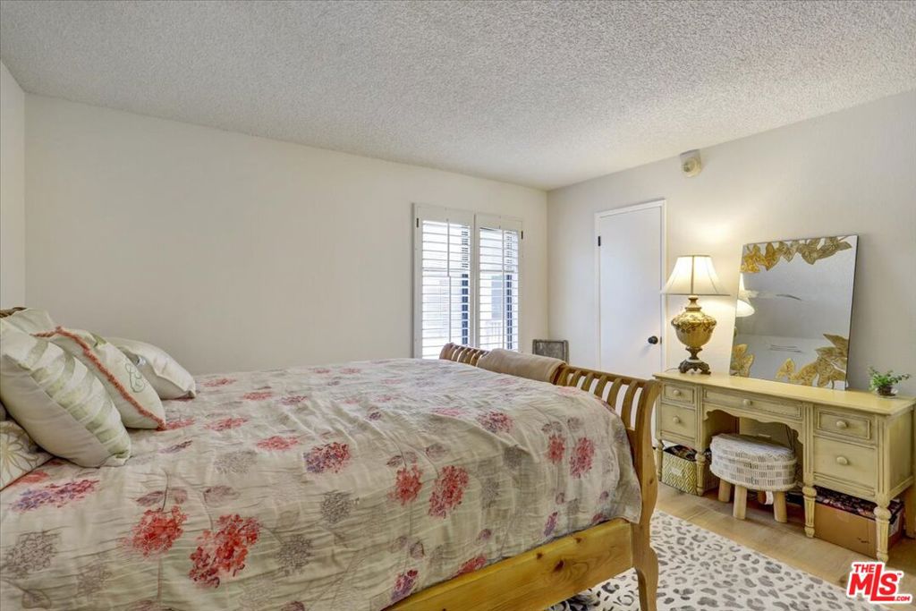 Oak Pointe - Residential