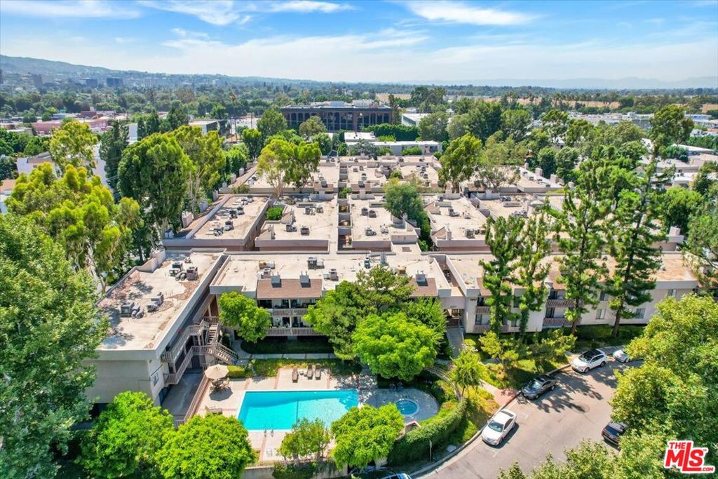 Oak Pointe - Residential