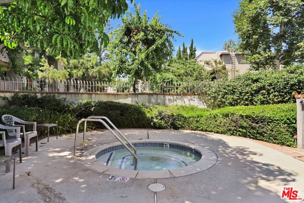 Oak Pointe - Residential