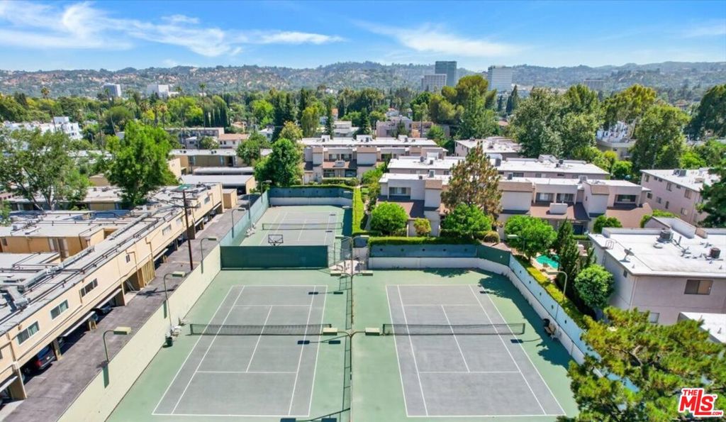 Oak Pointe - Residential