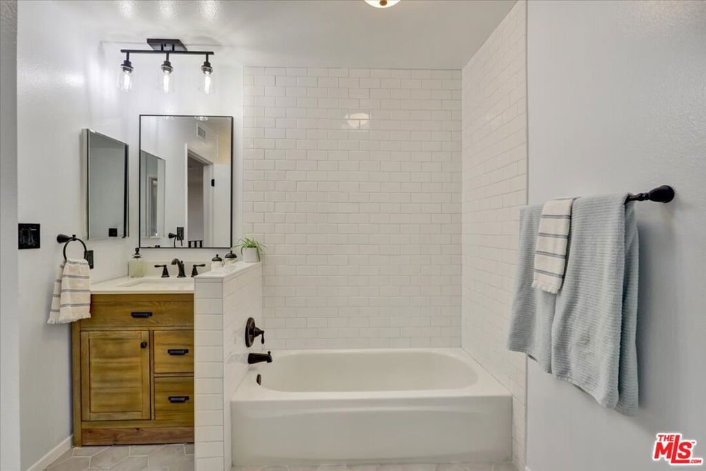 Oak Pointe - Residential