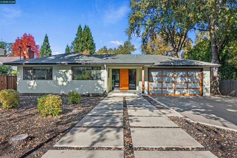 Photo of 1536 Alamo Way, Alamo, CA 94507 (MLS # 41118005)