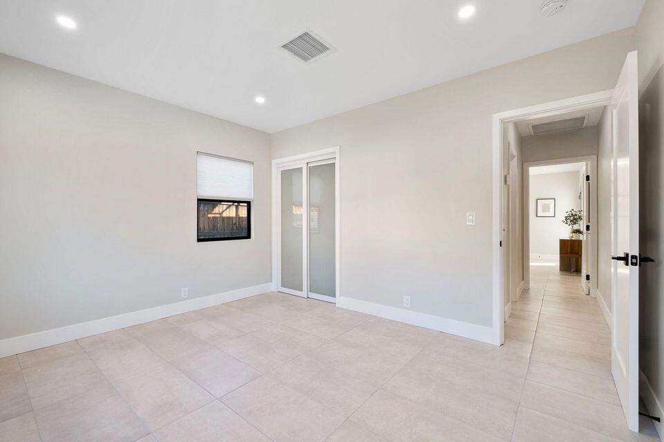 Warm Sands - Residential