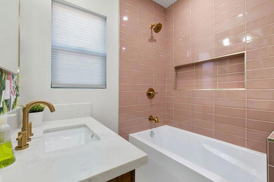 Warm Sands - Residential