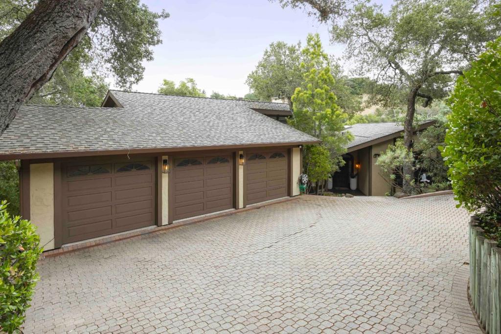 61 Oak Haven Way