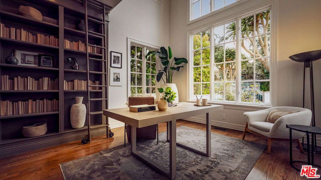 Photo of 241 19th Street, Santa Monica, CA 90402 (MLS # 26657347)