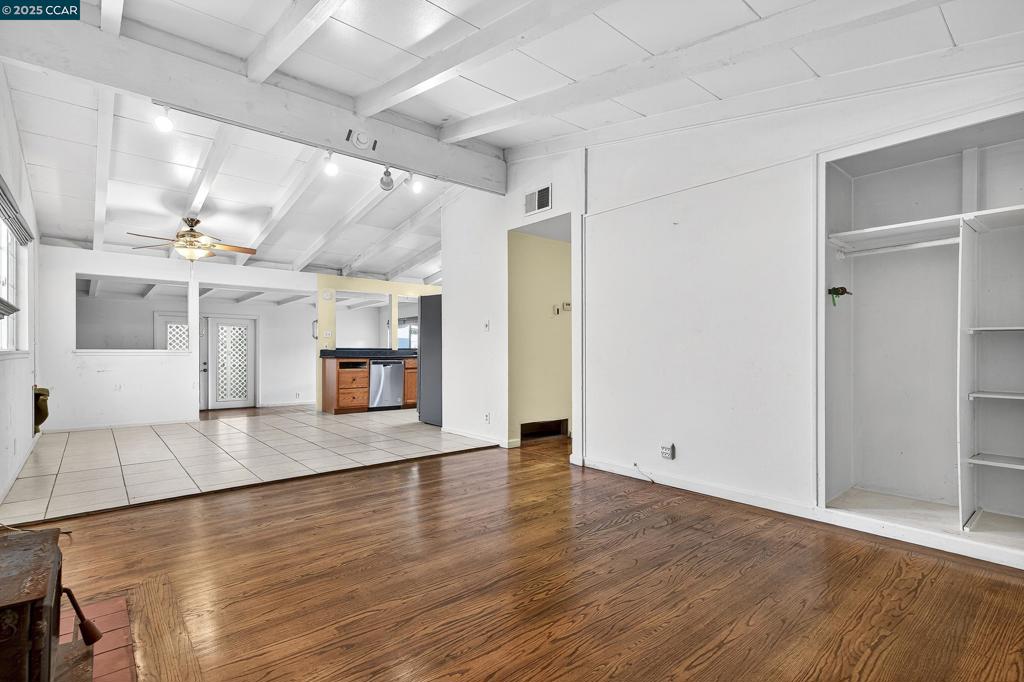 TARA HILLS - Residential