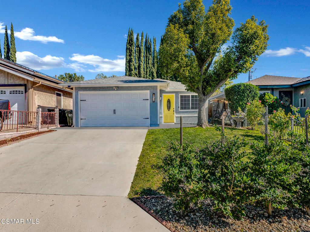 Photo of 458 Houston Drive, Thousand Oaks, CA 91360 (MLS # 226000307)