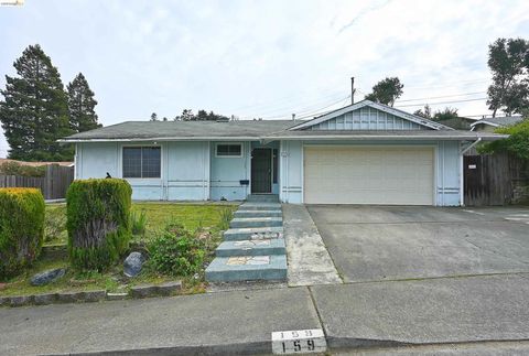 Photo of 159 159 Coleridge Dr Dr, Vallejo, CA 94591 (MLS # 41124663)