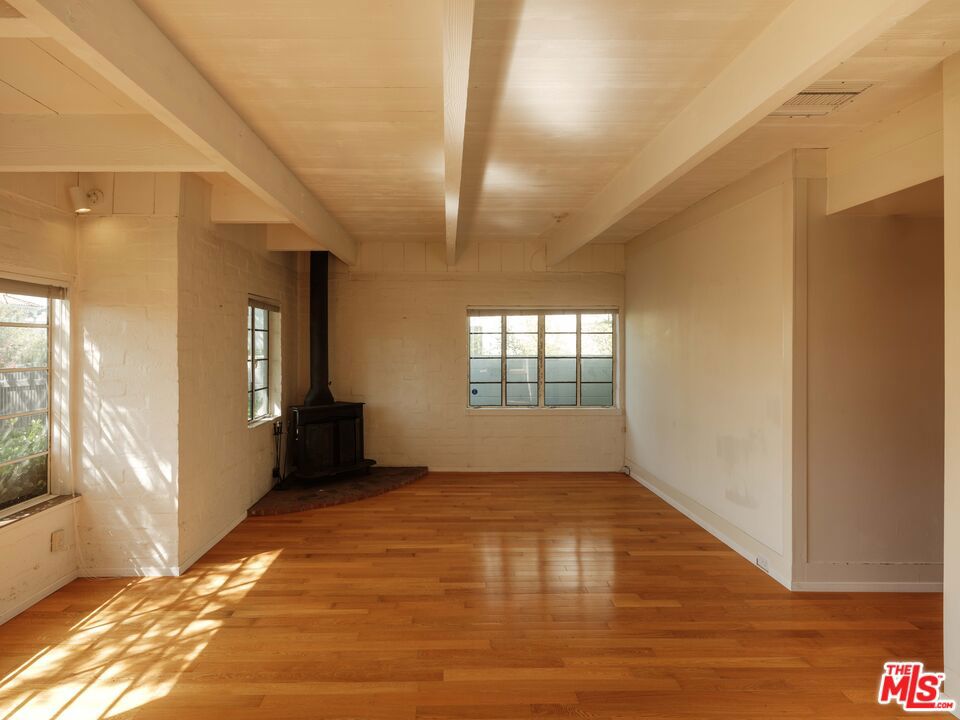 12217 Dorothy Street